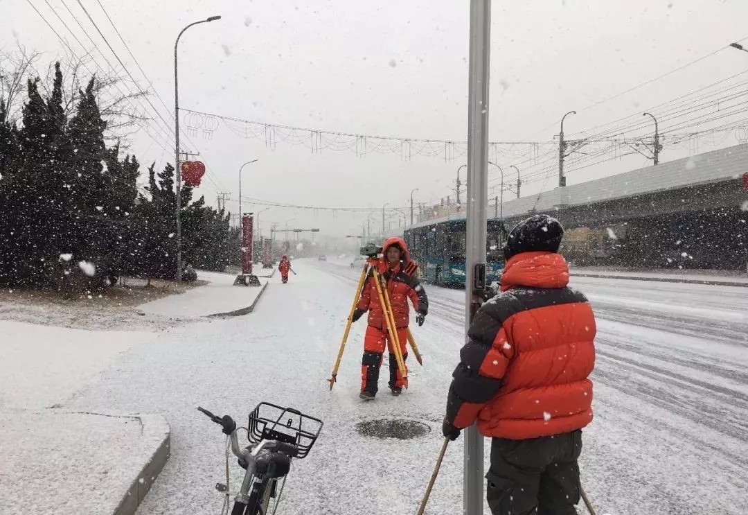 雪中水準(zhǔn)測(cè)量 雪中水準(zhǔn)測(cè)量